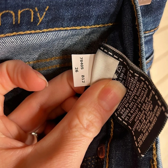 7 For All Mankind Dark Wash The Ankle Skinny Raw Hem Jeans, Women’s Size 26 - Picture 5 of 8